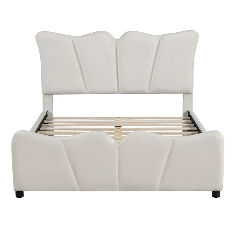 Lit plateforme beige en velours pleine grandeur avec tête et pied de lit distinctifs