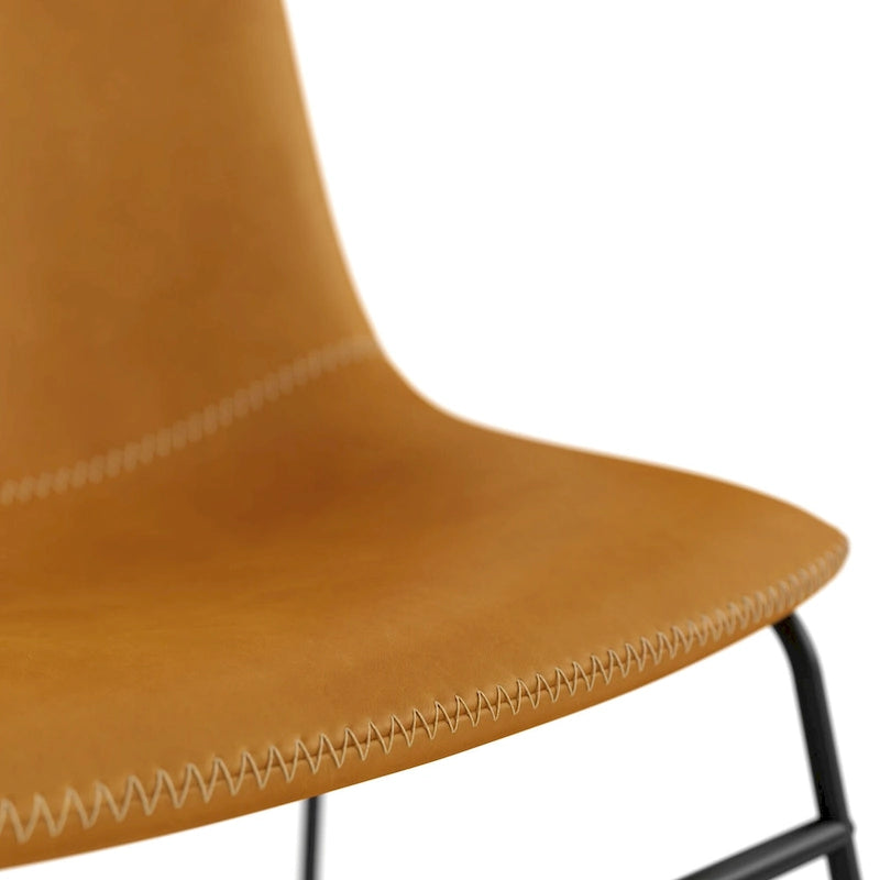 Chaises d'appoint Petra en cuir végétalien avec pieds noirs (2 pièces)
